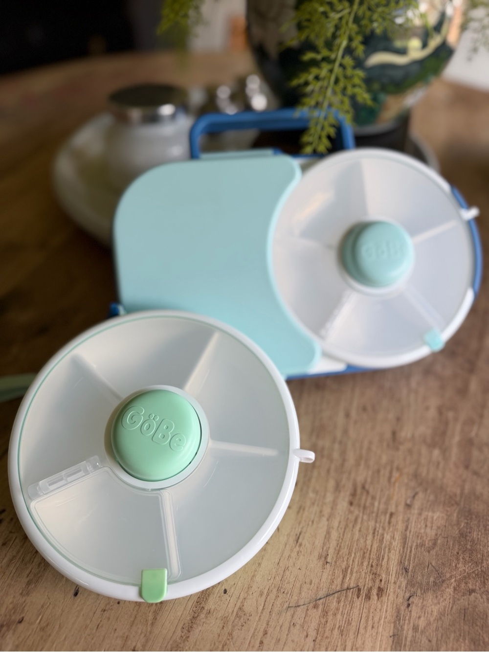 GoBe Lunchbox with 2 Rotating Snack Containers